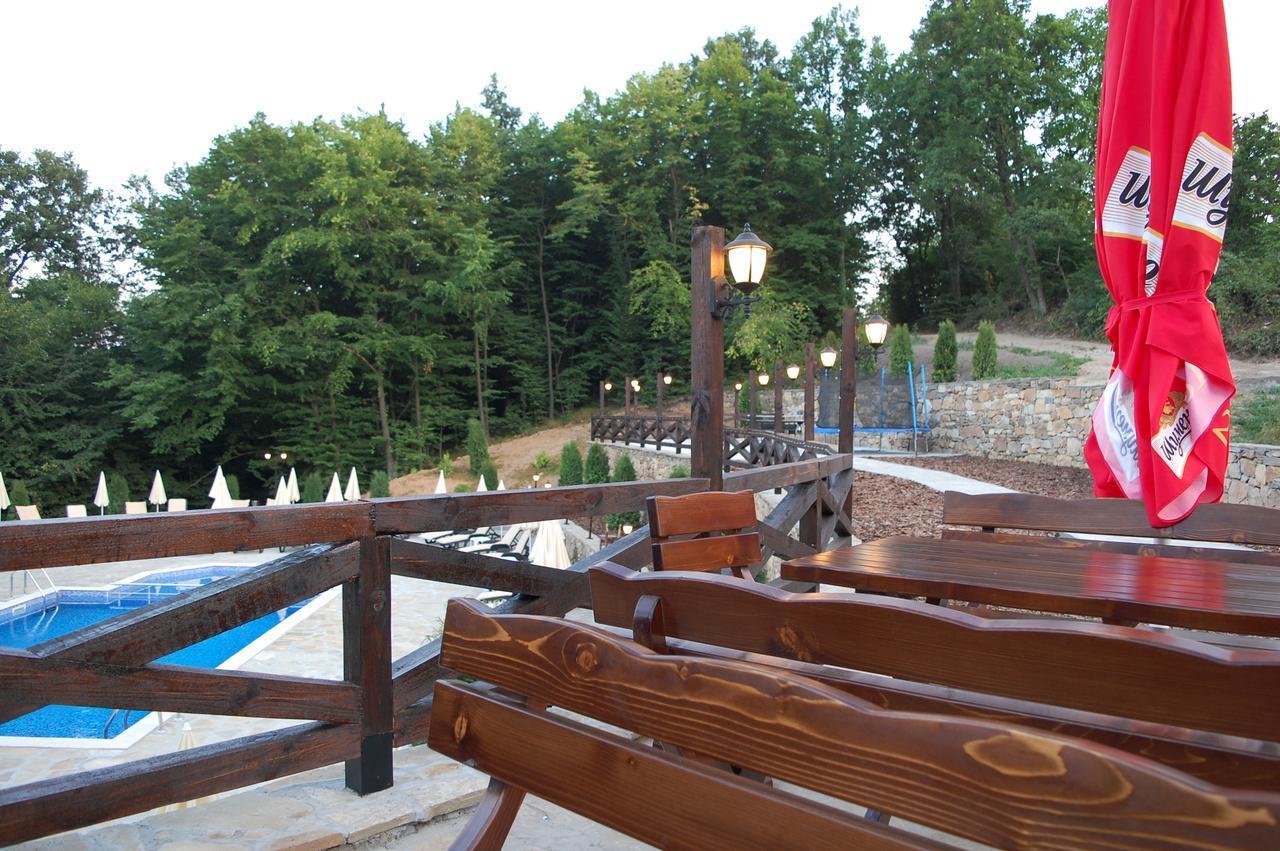 Valdi Hill Complex Τριάβνα Εξωτερικό φωτογραφία