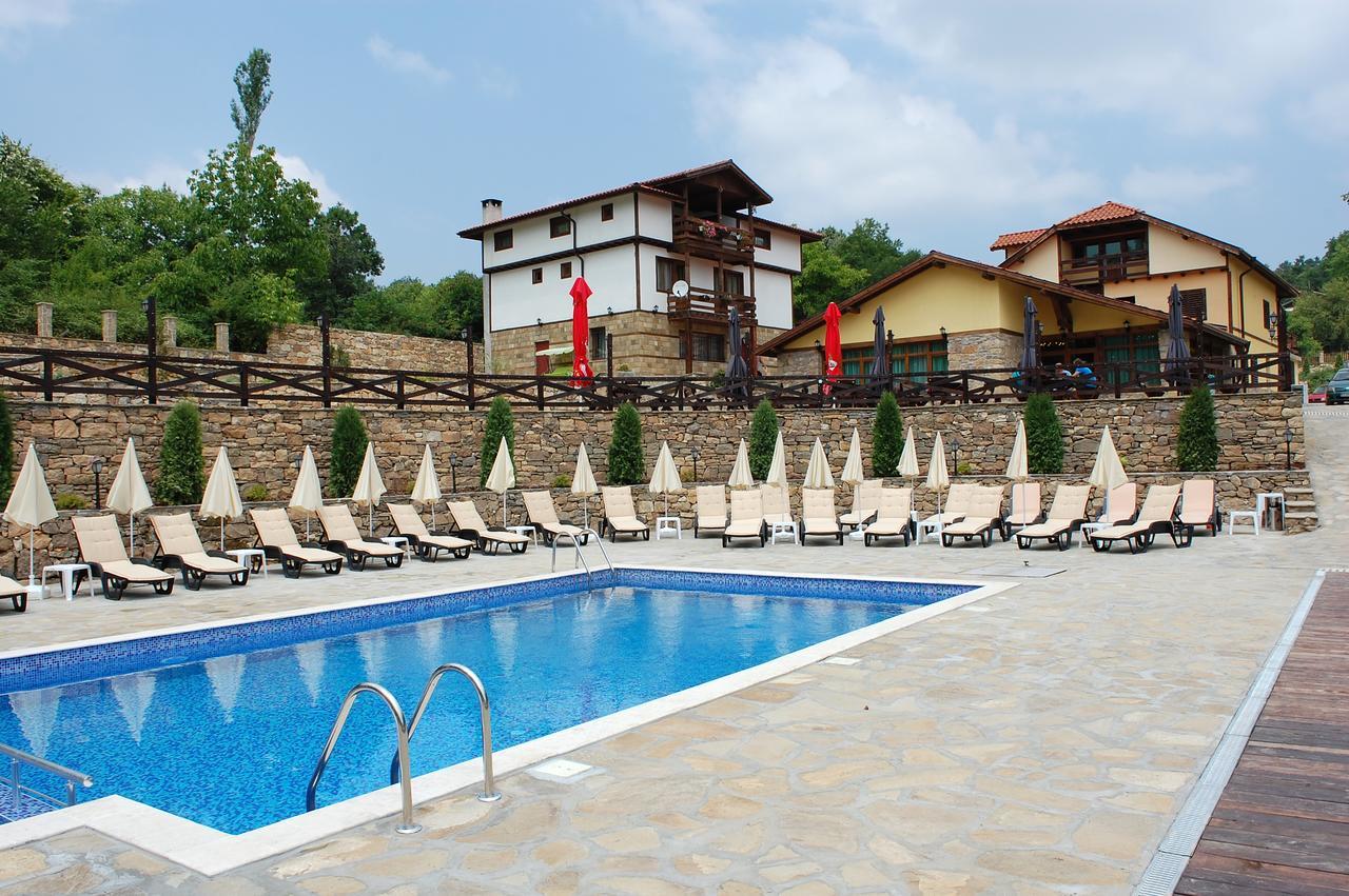Valdi Hill Complex Τριάβνα Εξωτερικό φωτογραφία