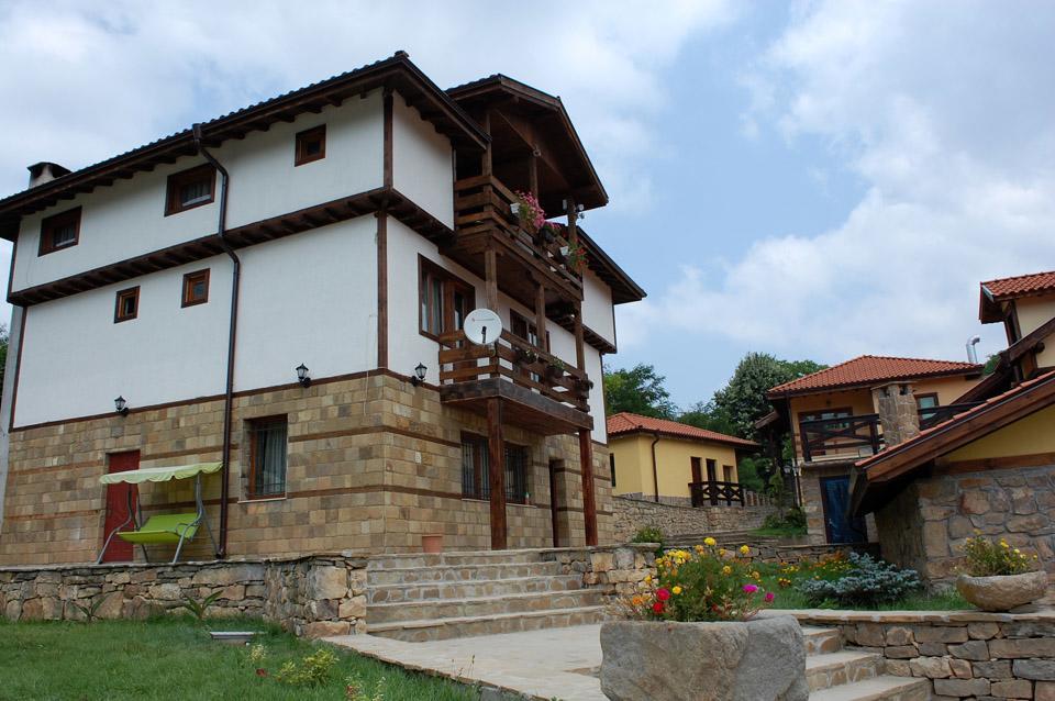 Valdi Hill Complex Τριάβνα Εξωτερικό φωτογραφία