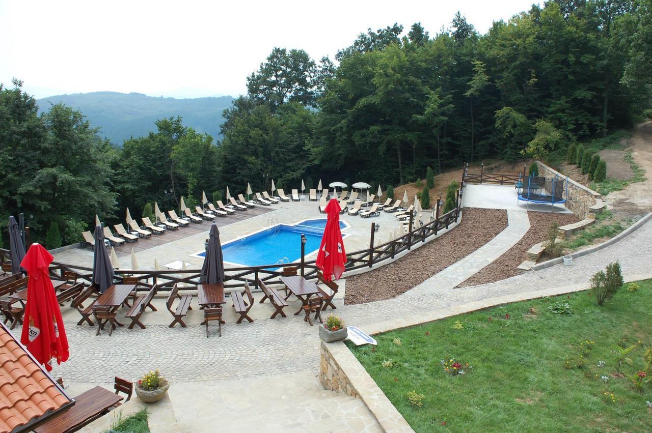 Valdi Hill Complex Τριάβνα Εξωτερικό φωτογραφία